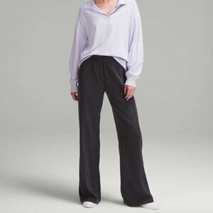 NWOT Lululemon Ribbed Softstreme High-Rise Pant 25" Inseam Size 6 Color NAVY
